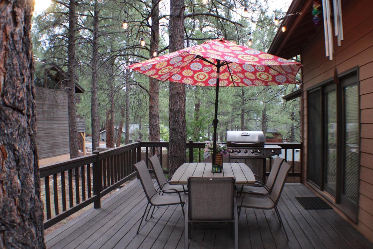 Kathys Cabin, King Bed, Hot Tub, Near-Nau & Downtown Attractions, Perfect Year-Round Mountain Getaway Флагстаф Екстериор снимка