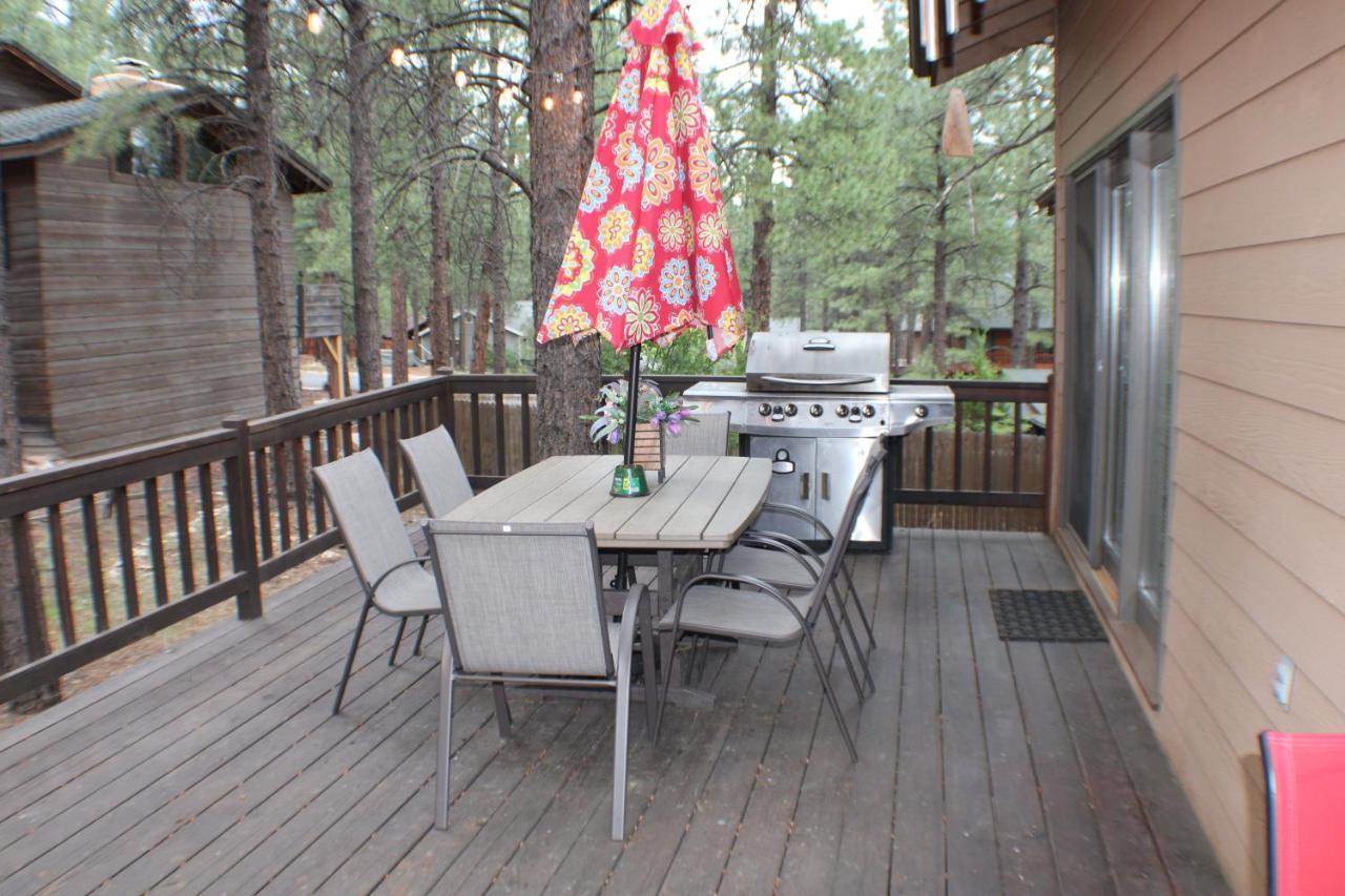Kathys Cabin, King Bed, Hot Tub, Near-Nau & Downtown Attractions, Perfect Year-Round Mountain Getaway Флагстаф Екстериор снимка