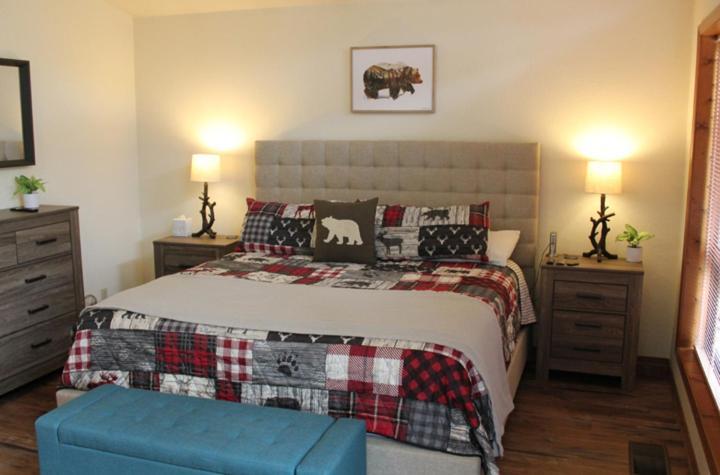 Kathys Cabin, King Bed, Hot Tub, Near-Nau & Downtown Attractions, Perfect Year-Round Mountain Getaway Флагстаф Екстериор снимка