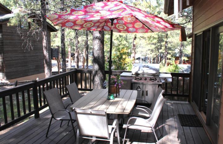 Kathys Cabin, King Bed, Hot Tub, Near-Nau & Downtown Attractions, Perfect Year-Round Mountain Getaway Флагстаф Екстериор снимка
